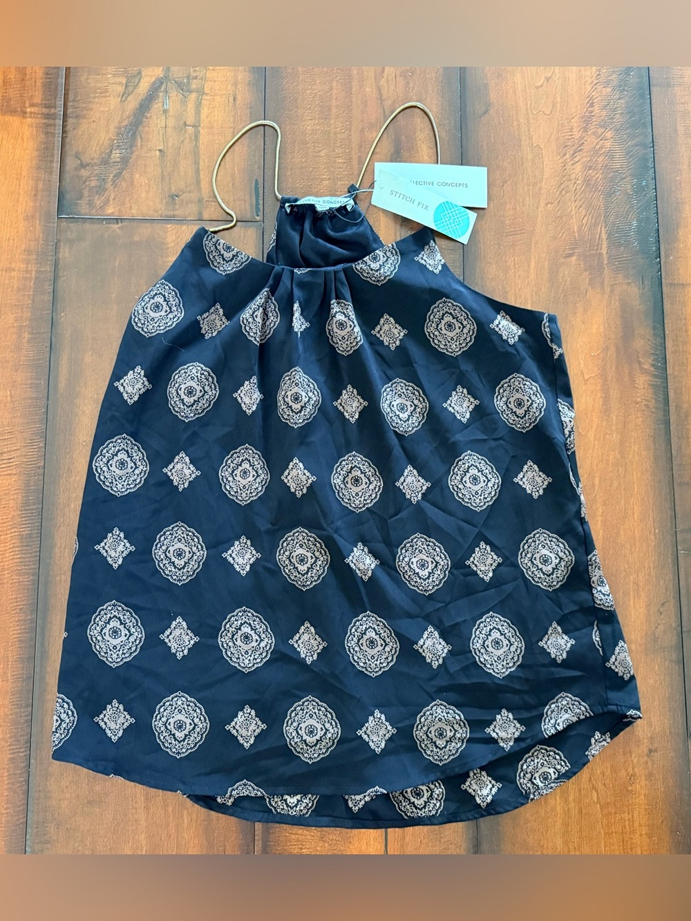NWT Collective Concepts Black Medallion Serpentine Chain Halter Tank